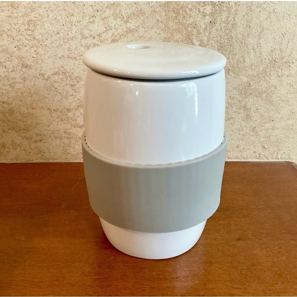 Pampered Chef Ceramic Egg Cooker - Picture 4 of 6